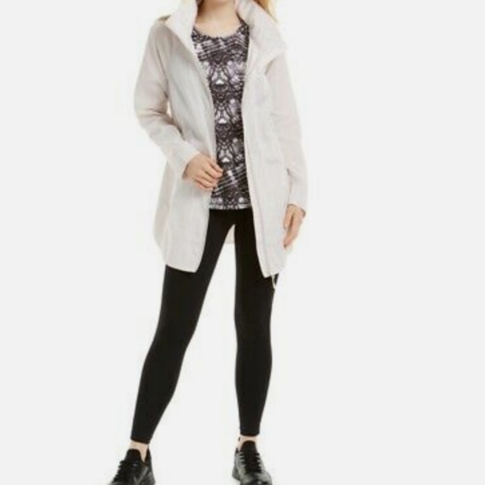Ideology Blush Rain Jacket - Picture 2 of 5